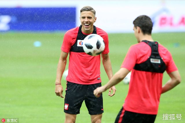 充分展现自 充分展现自